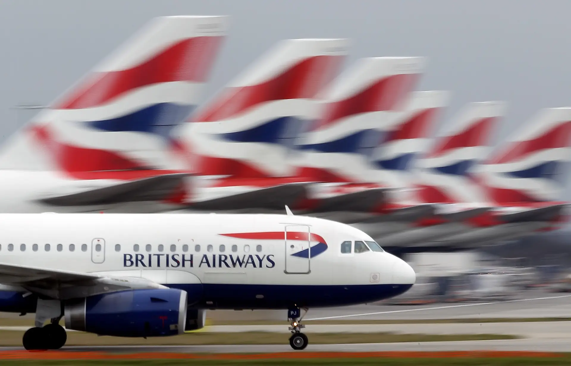 Covid-19. Dono da British Airways e da Iberia admite recorrer contra quarentena britânica
