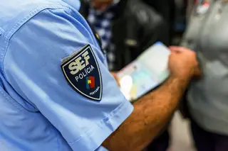 SEF detetou passageiros com documentos e teste de covid-19 falsificado