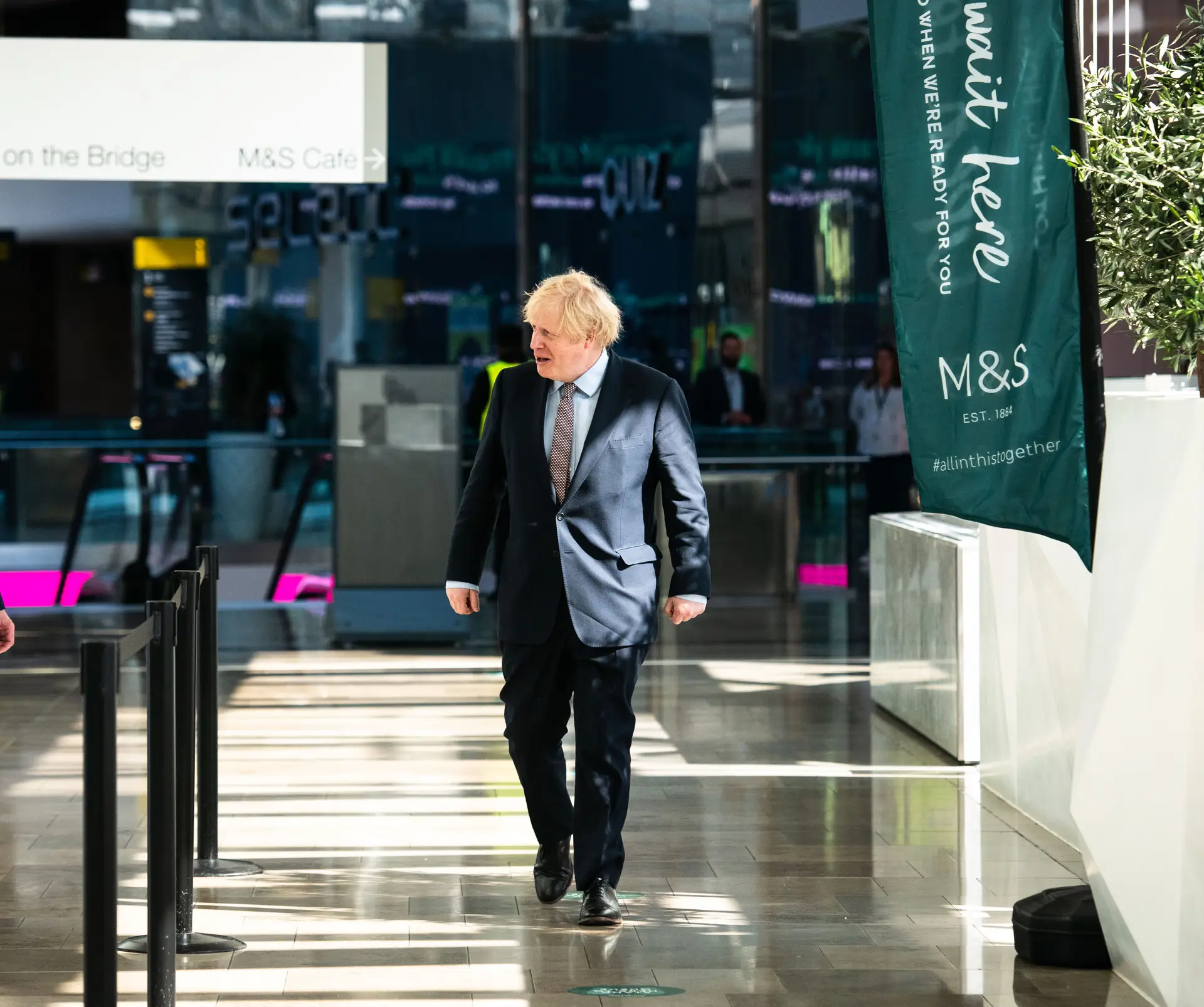 Boris Johnson foi o primeiro grande líder político a contrair covid-19