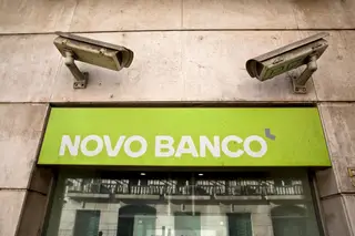 Parlamento e Governo cercam Novo Banco. Ministério Público pressionado a agir