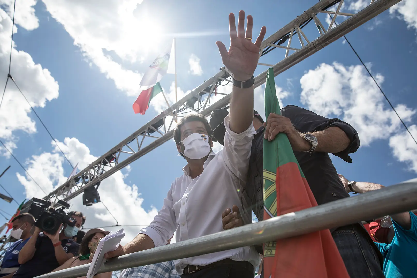 Líder do Chega da Madeira lamenta que André Ventura “se rodeie de hooligans”. Ventura propõe expulsão do crítico: “Não tolero bandalheira”