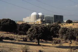 Almaraz. Assembleia de Castelo Branco quer encerramento definitivo da central nuclear espanhola