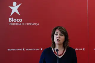 Catarina Martins critica Costa por integrar comissão de honra de Luís Filipe Vieira