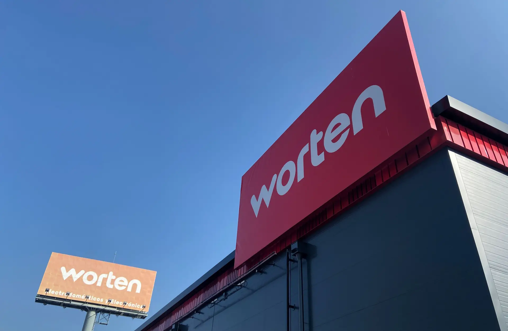 Worten nega "evidências" de ciberataque e diz que fuga de dados de 9,6 milhões de clientes "não corresponde à verdade"