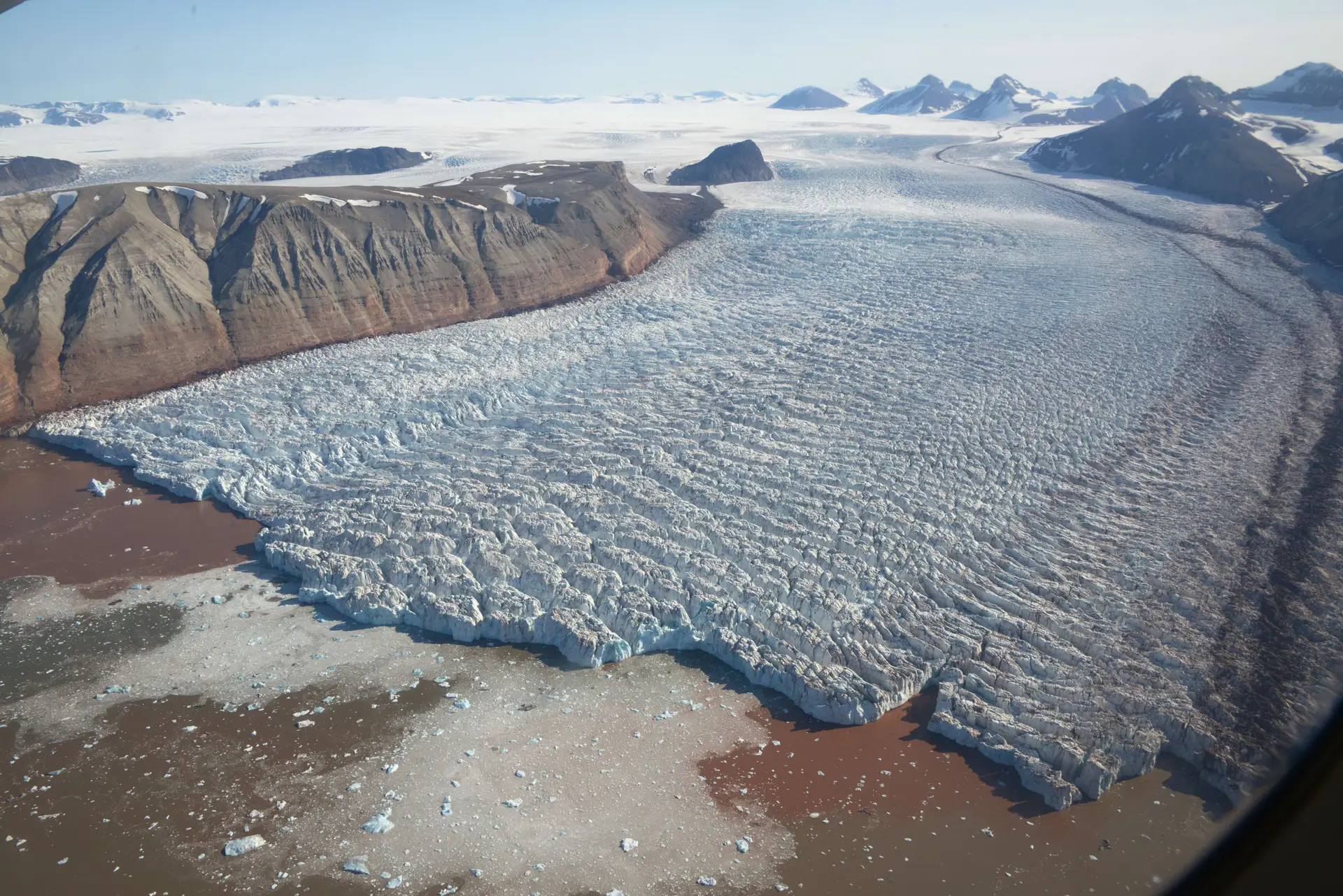 Glaciar Kronebreen, fotografado a 23 de julho de 2015