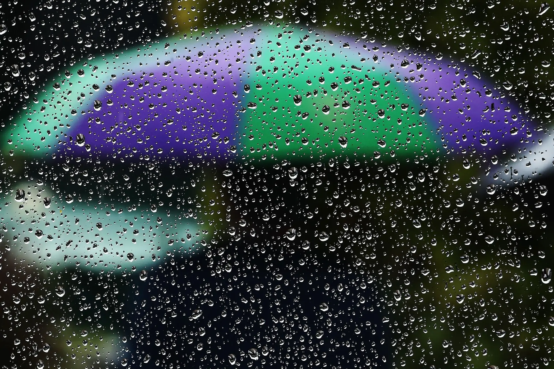 Depressão Alex está a caminho e traz chuva e vento forte