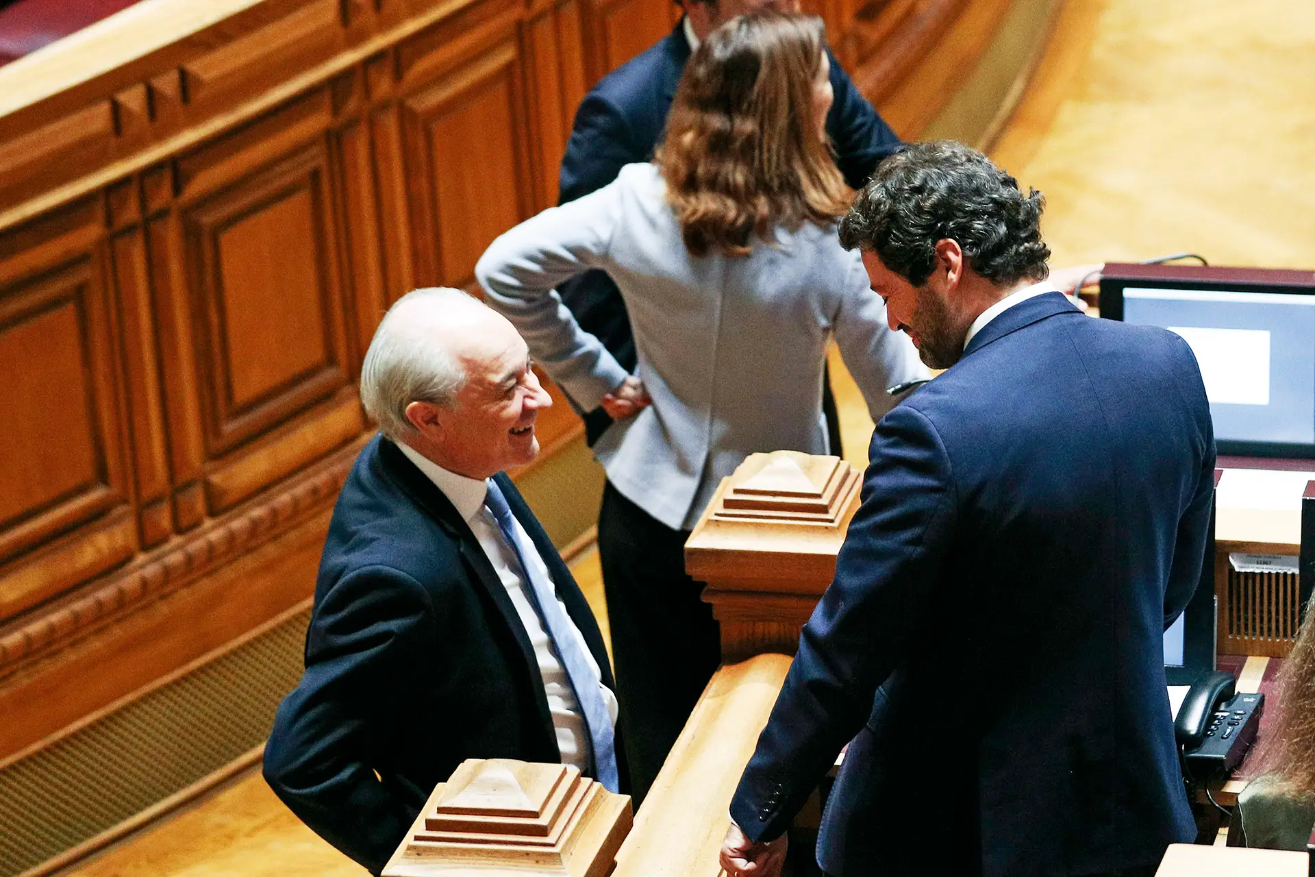 Rui Rio e André Ventura, no Parlamento