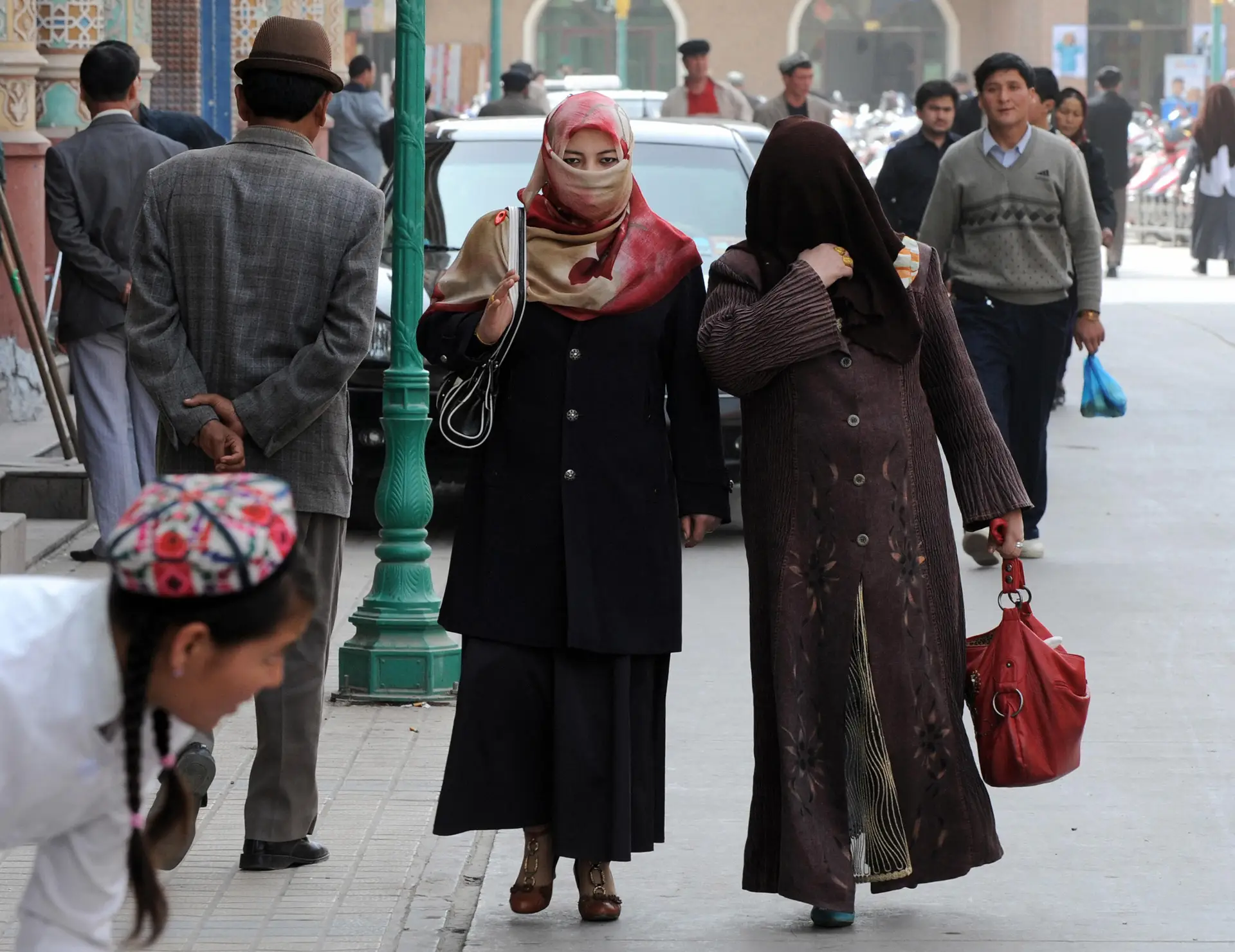 Xinjiang. Depois das acusações de genocídio étnico, a história de uma mulher uigur esterilizada aos 50 anos