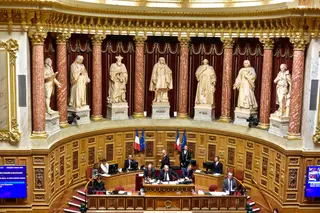 Eleições para o Senado francês revelam fragilidade de Emmanuel Macron