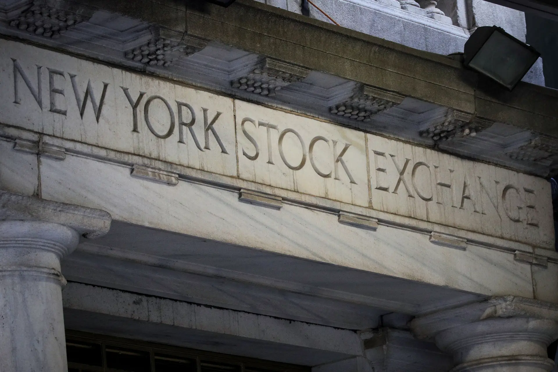 Wall Street em suspenso com debate Trump-Biden