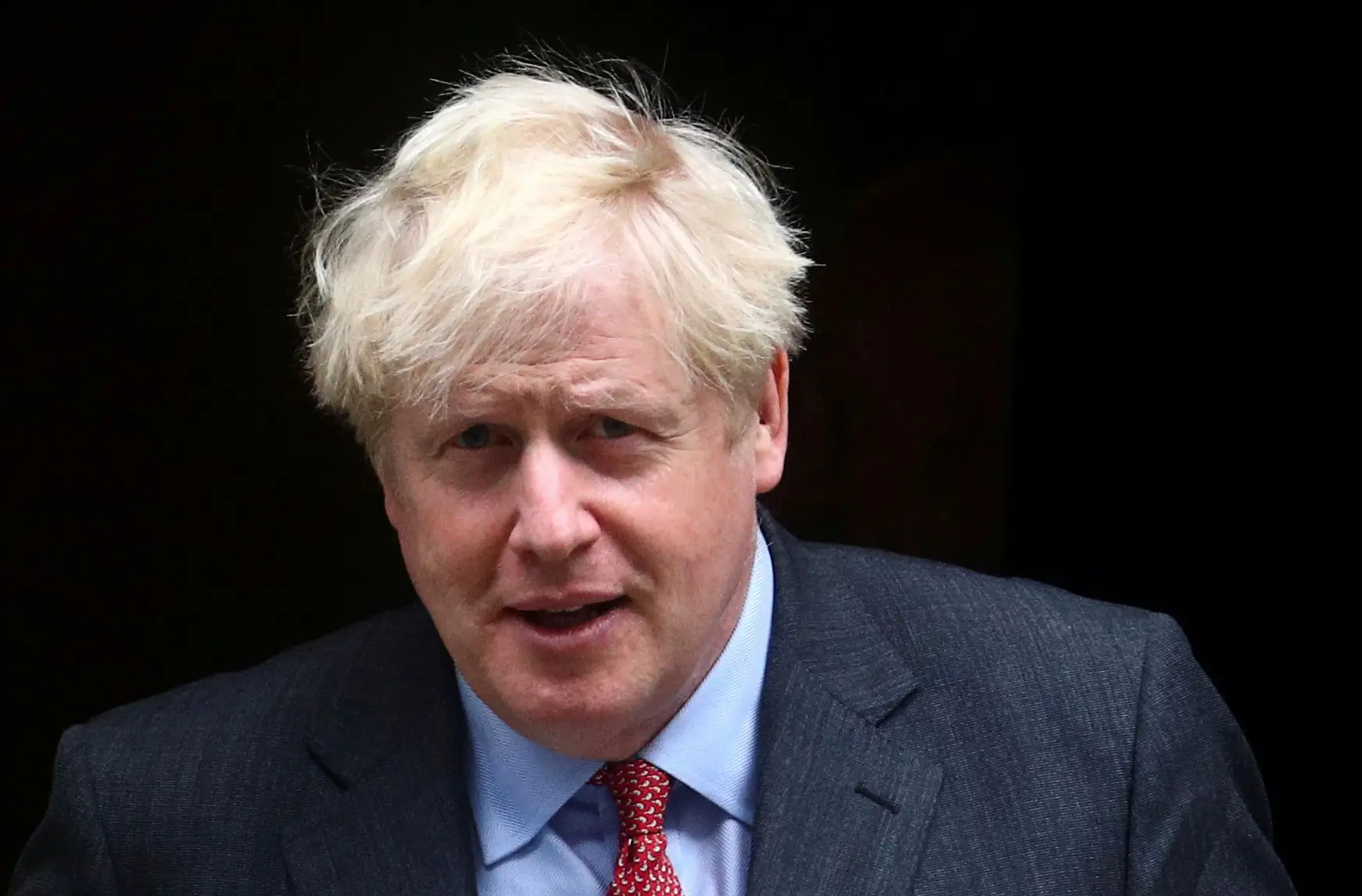 Covid-19. Boris Johnson determinado em evitar segundo confinamento nacional 
