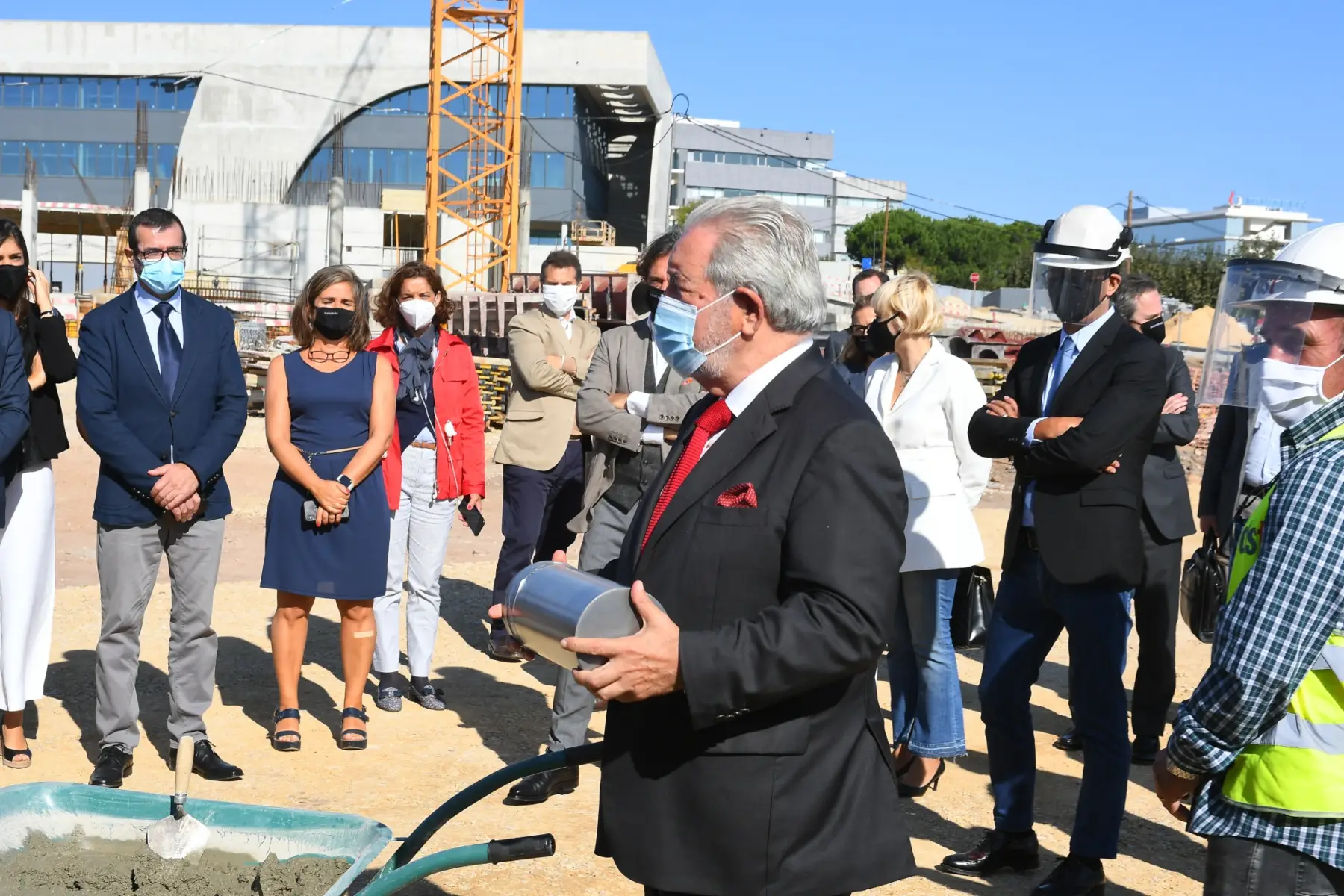 A apresentação pública do novo edifício da Miniclip em Portugal contou com a presença de Isaltino Morais, presidente da Câmara Municipal de Oeiras
