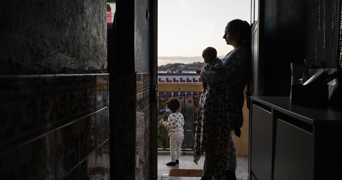 Sobrecarga com o custo da habitação deixa quase 28% da população em risco de pobreza