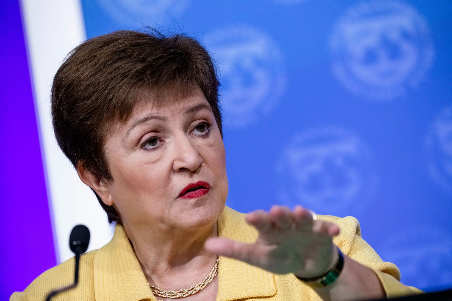 Kristalina Georgieva, diretora-geral do Fundo Monetário Internacional, está preocupada com três ameaças: as divergências abissais na vacinação contra a covid-19, as pressões inflacionistas, e o disparo da dívida