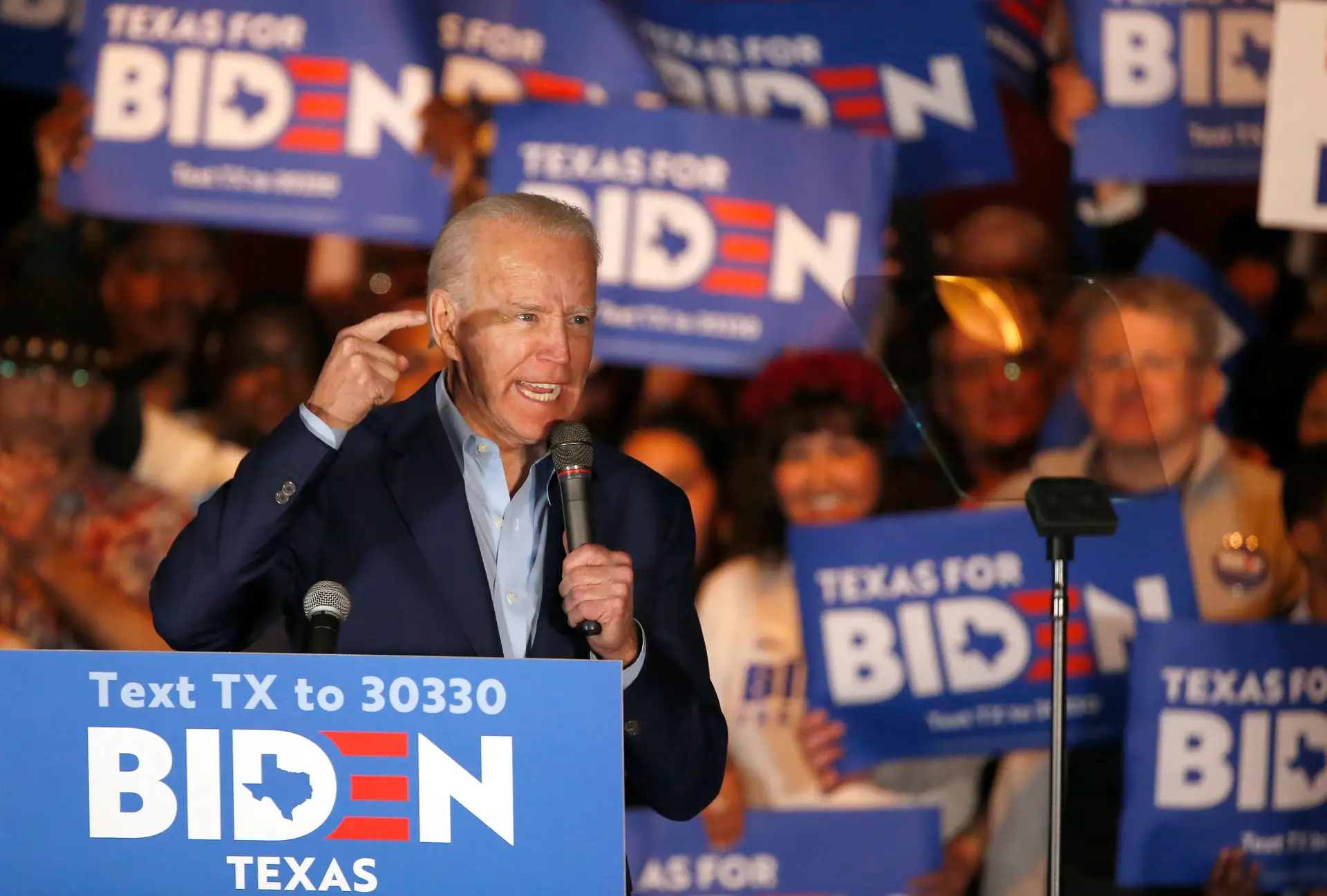 Comício de Joe Biden no Texas, em março. Alguns estudos de opinião admitem que o democrata possa vencer naquele estado tradicionalmente republicano