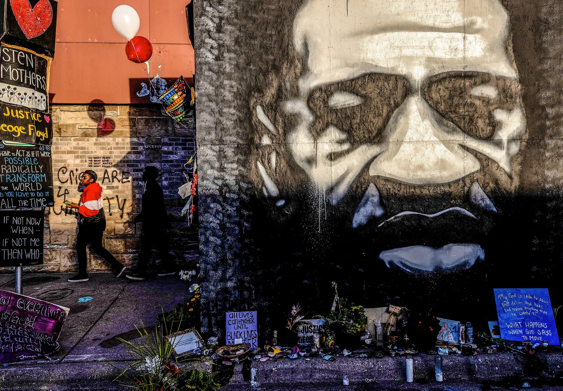 Reportagem em Minneapolis. George Floyd morreu, nasceu um santuário