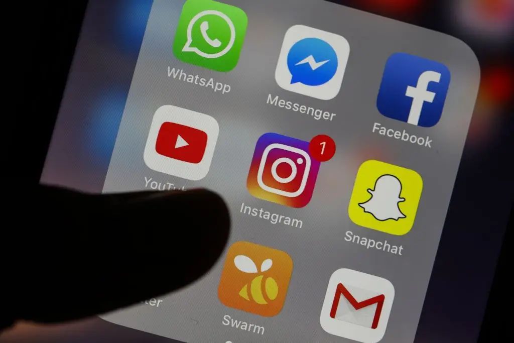 Facebook e Instagram com falhas no serviço em Portugal