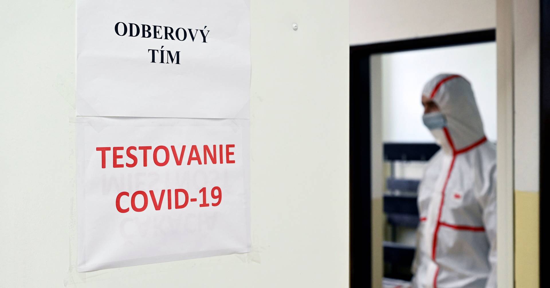 Covid19. Metade da população da Eslováquia foi testada este sábado