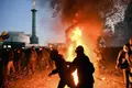 Protestos de rua matam lei que proibia filmar polícias em ação