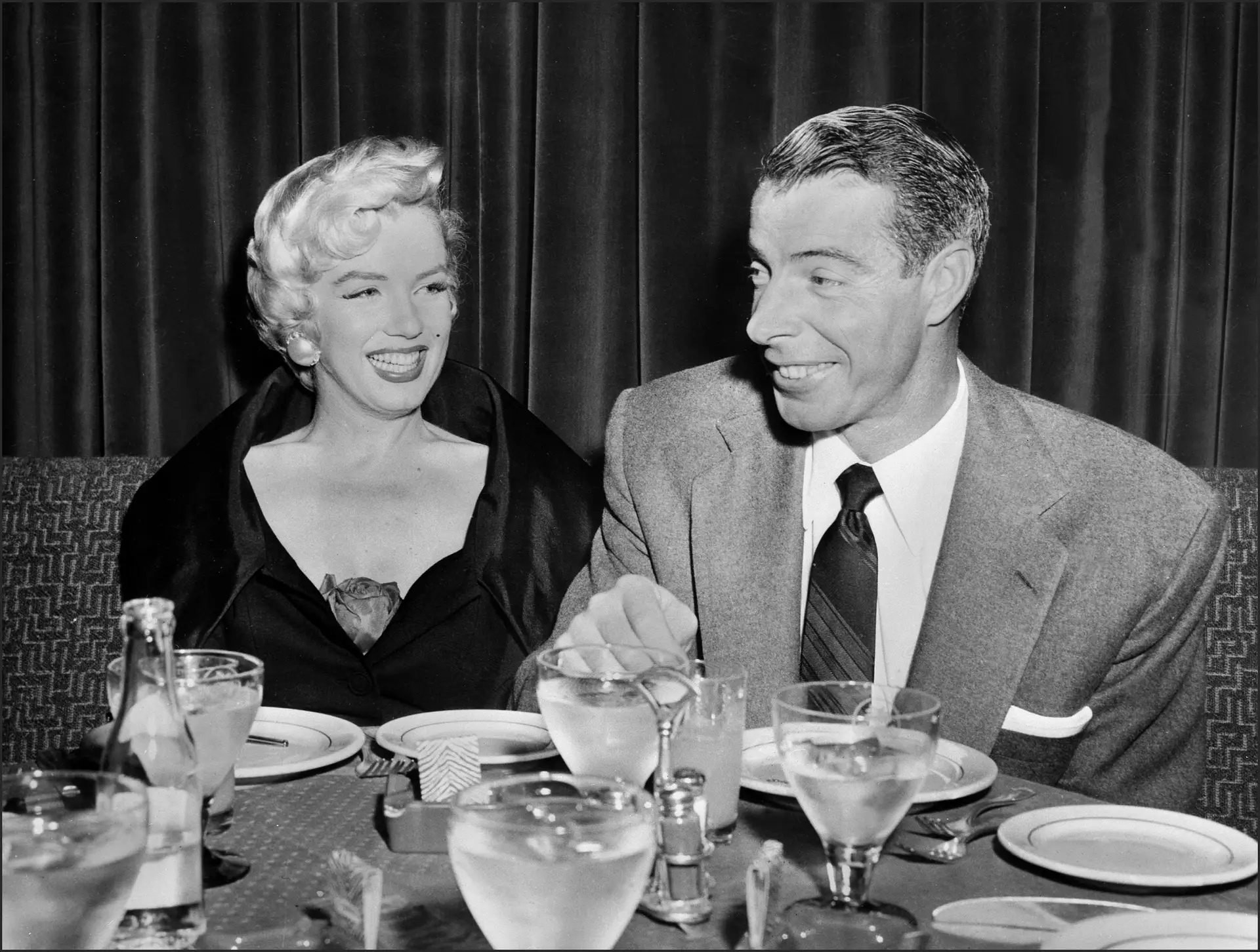 Carta de desculpas de Marilyn Monroe a Joe DiMaggio leiloada por