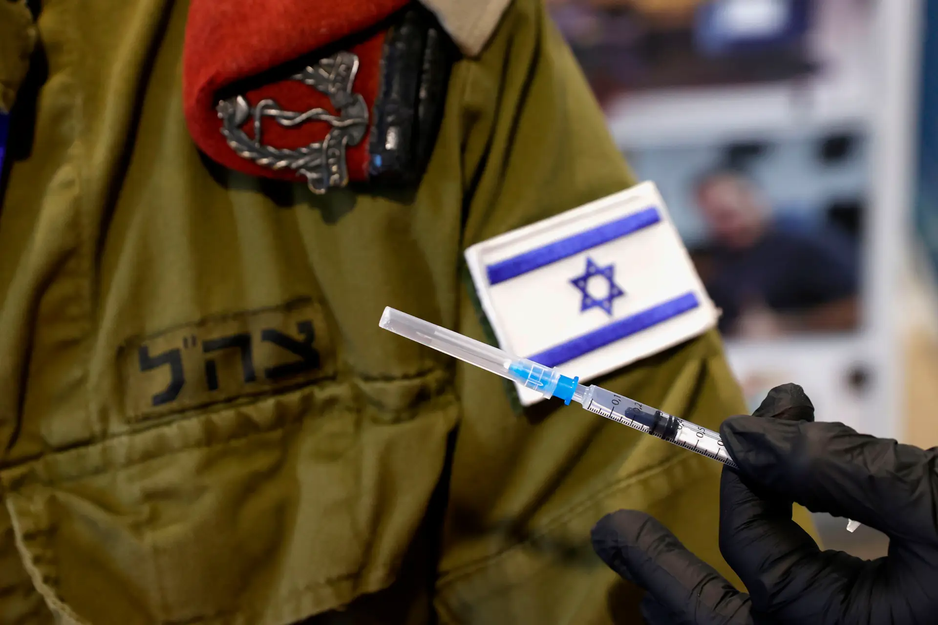 Israel começou a vacinar a 19 de dezembro. Quer ser o primeiro país a alcançar a imunidade de grupo
