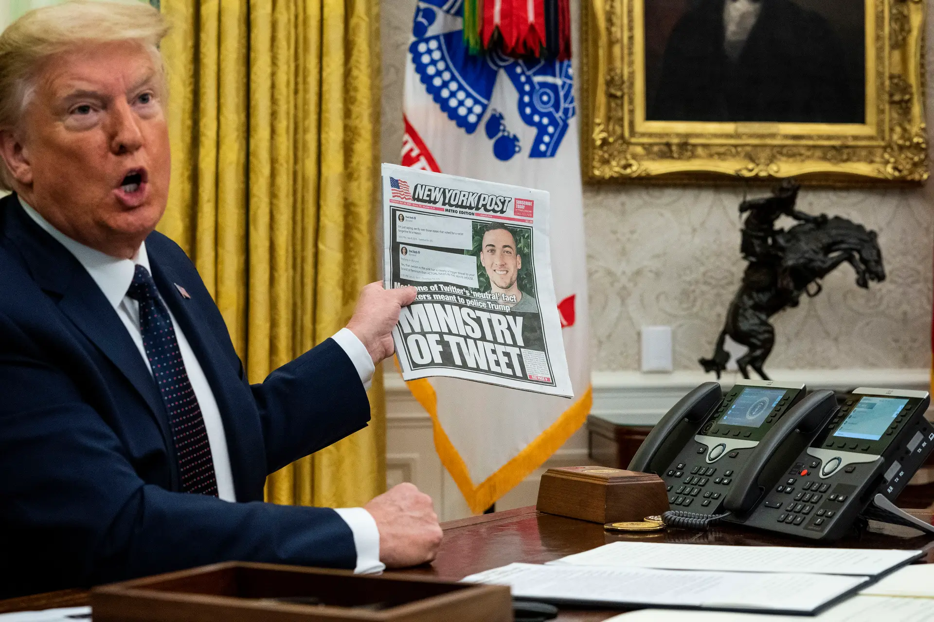 EUA. Trump condena decisão do Twitter e estuda criar plataforma própria