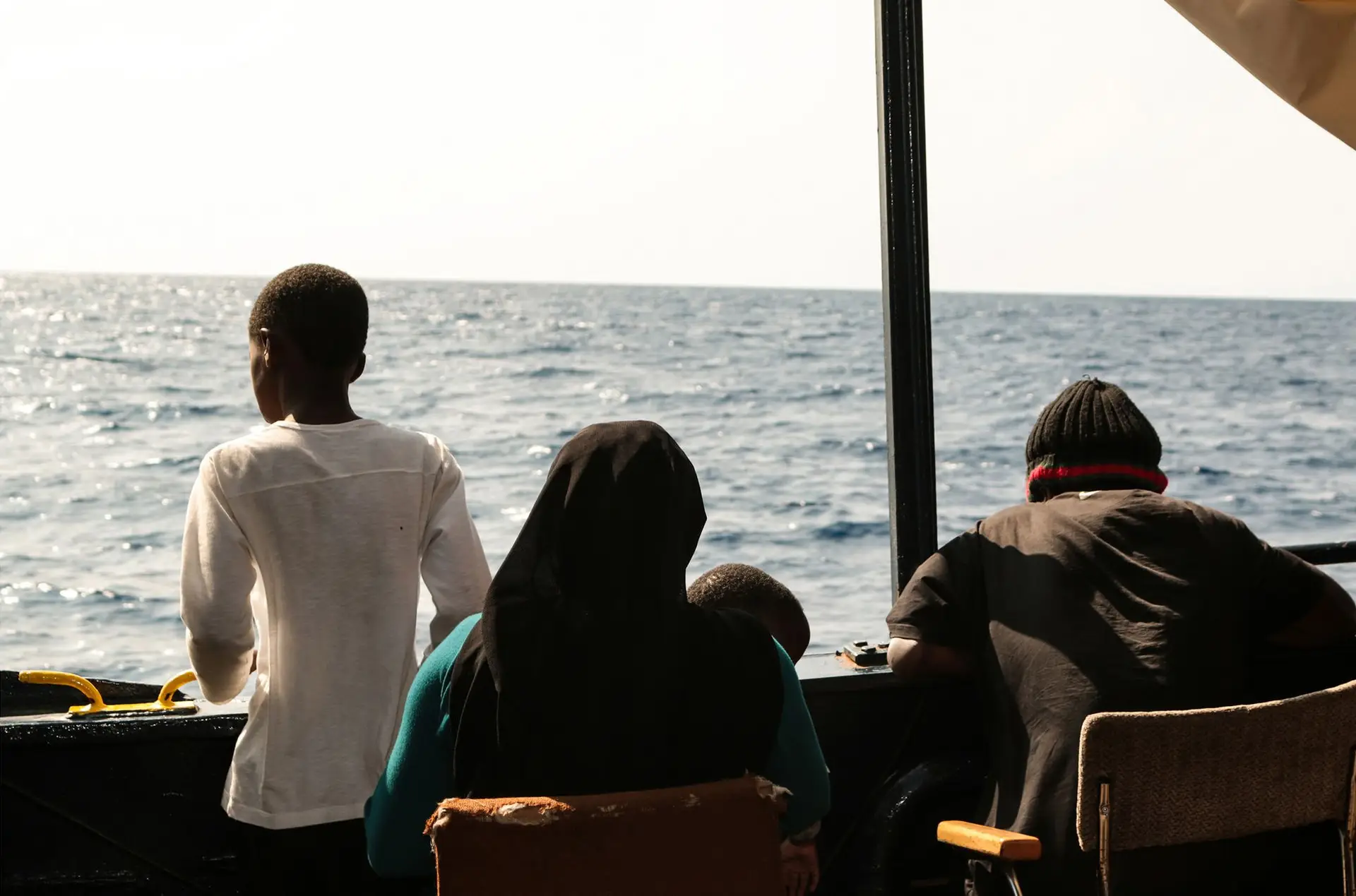 Fogo No Iate Turco No Mar Mediterrâneo Despejando a água No Iate