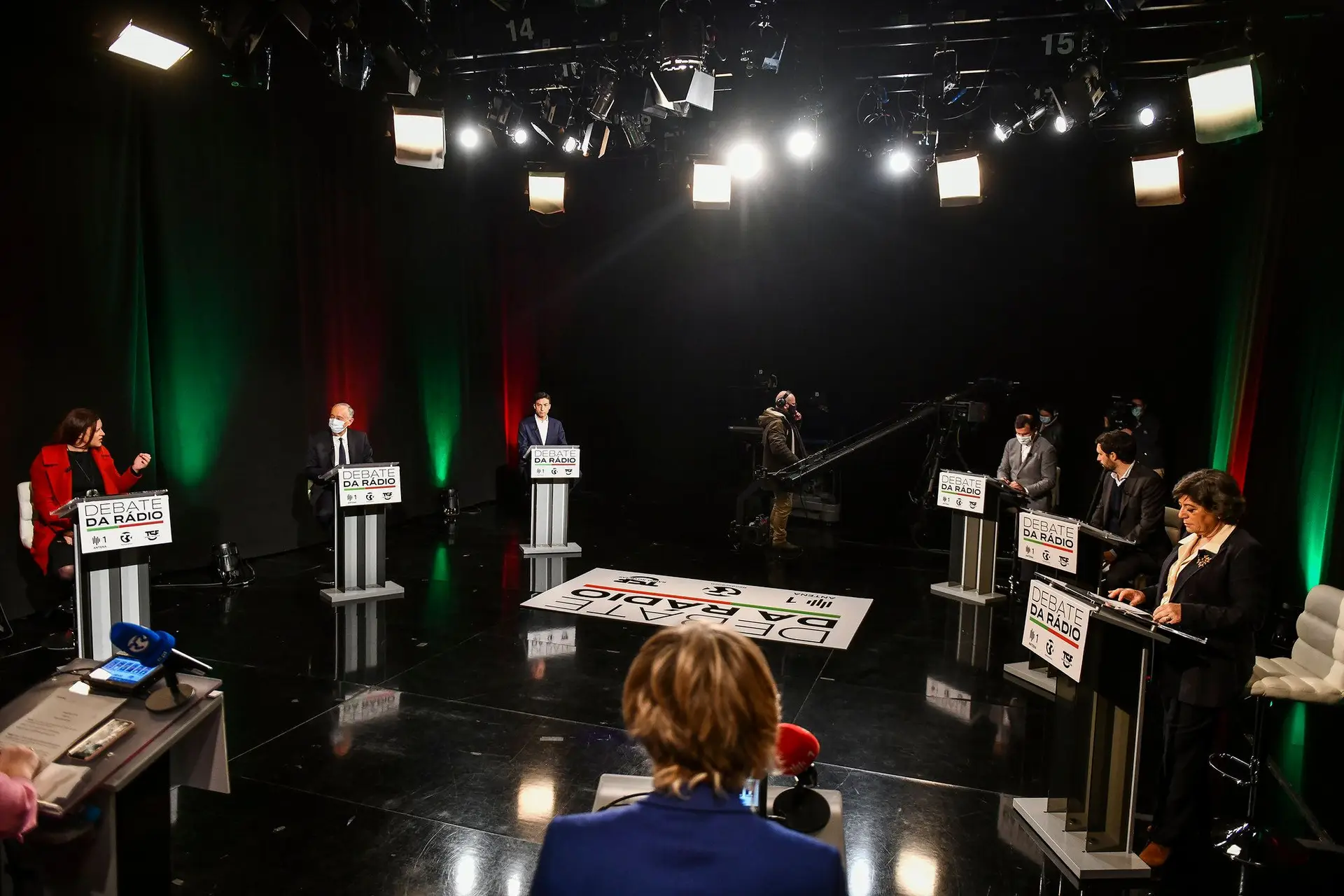 O debate do ausente/presente. Marcelo exigirá "acordo escrito" a Governo  apoiado por Ventura
