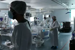 Enfermeiros isentos de responsabilidade no tratamento de doentes por “os hospitais estarem em situação de catástrofe”
