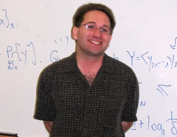Scott Aaronson, uma das principais pensadores da computação quântica, deu uma preleção por videoconferência na Faculdade de Ciências e Tecnologia da Universidade Nova de Lisboa  