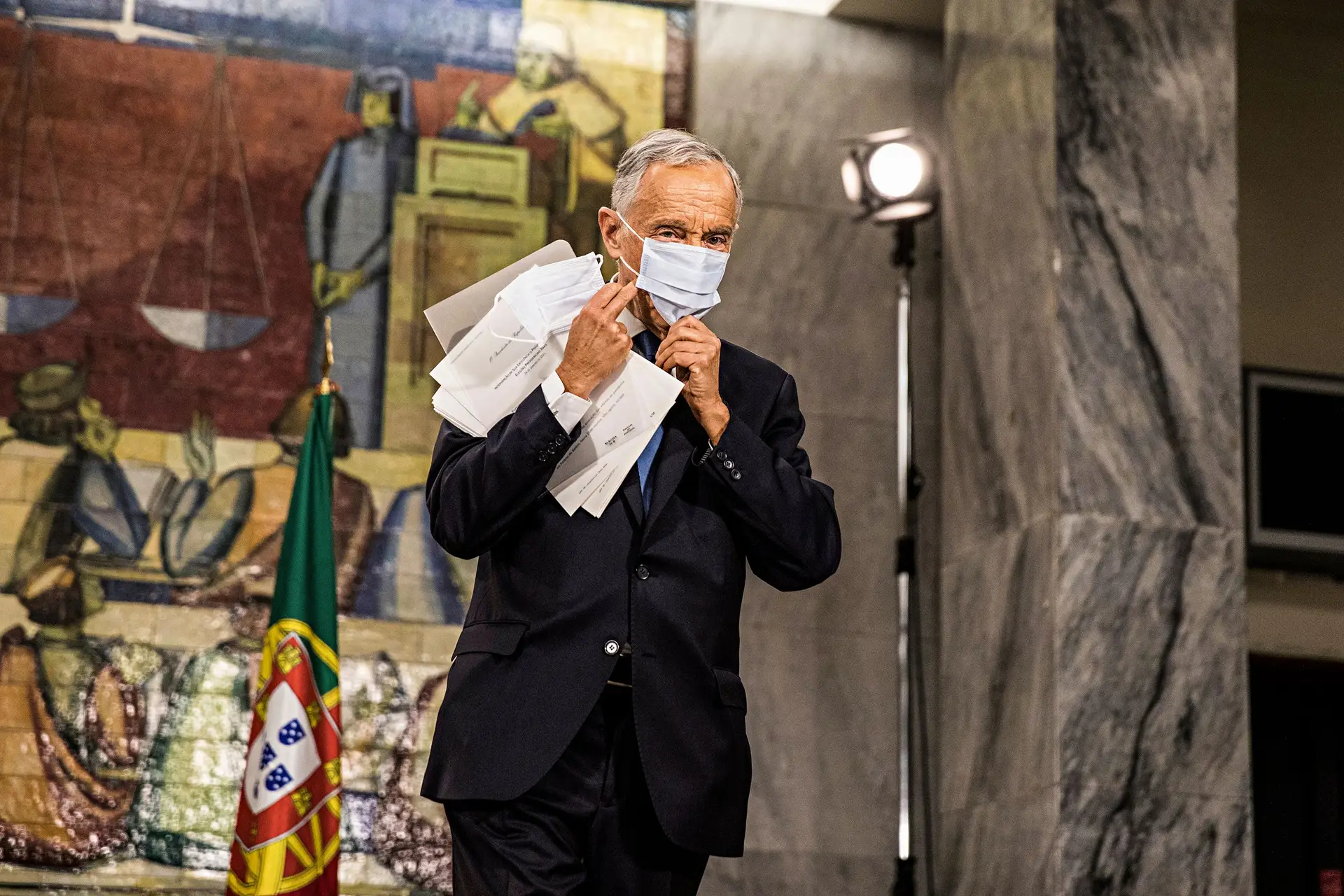 Marcelo propõe estado de emergência até 1 de março e aponta três condições para se aliviar as regras