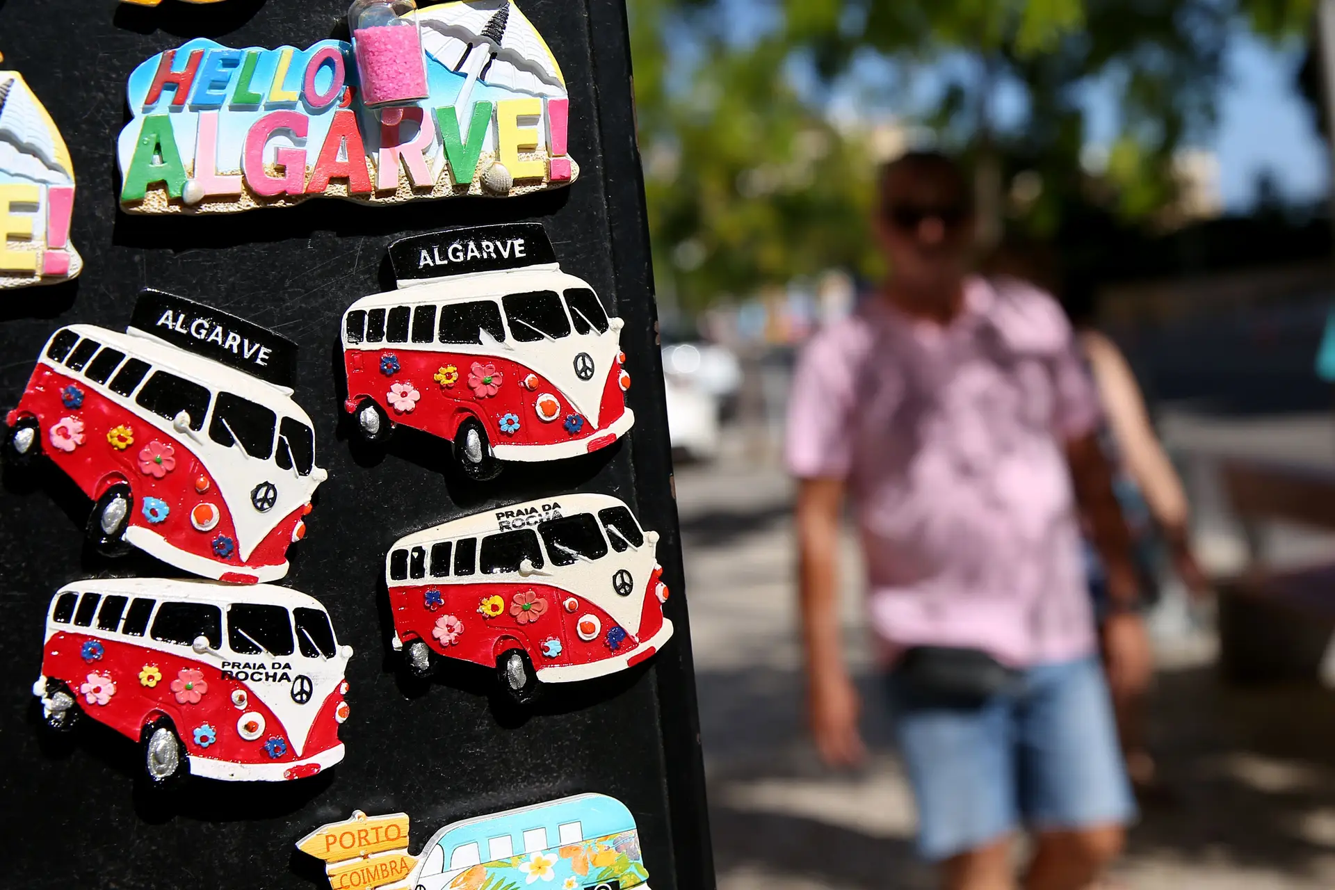 Covid-19. O que se passa no Algarve? Será do calor, do MotoGP, do golfe, dos ajuntamentos? Ninguém sabe ao certo, mas fica um conselho