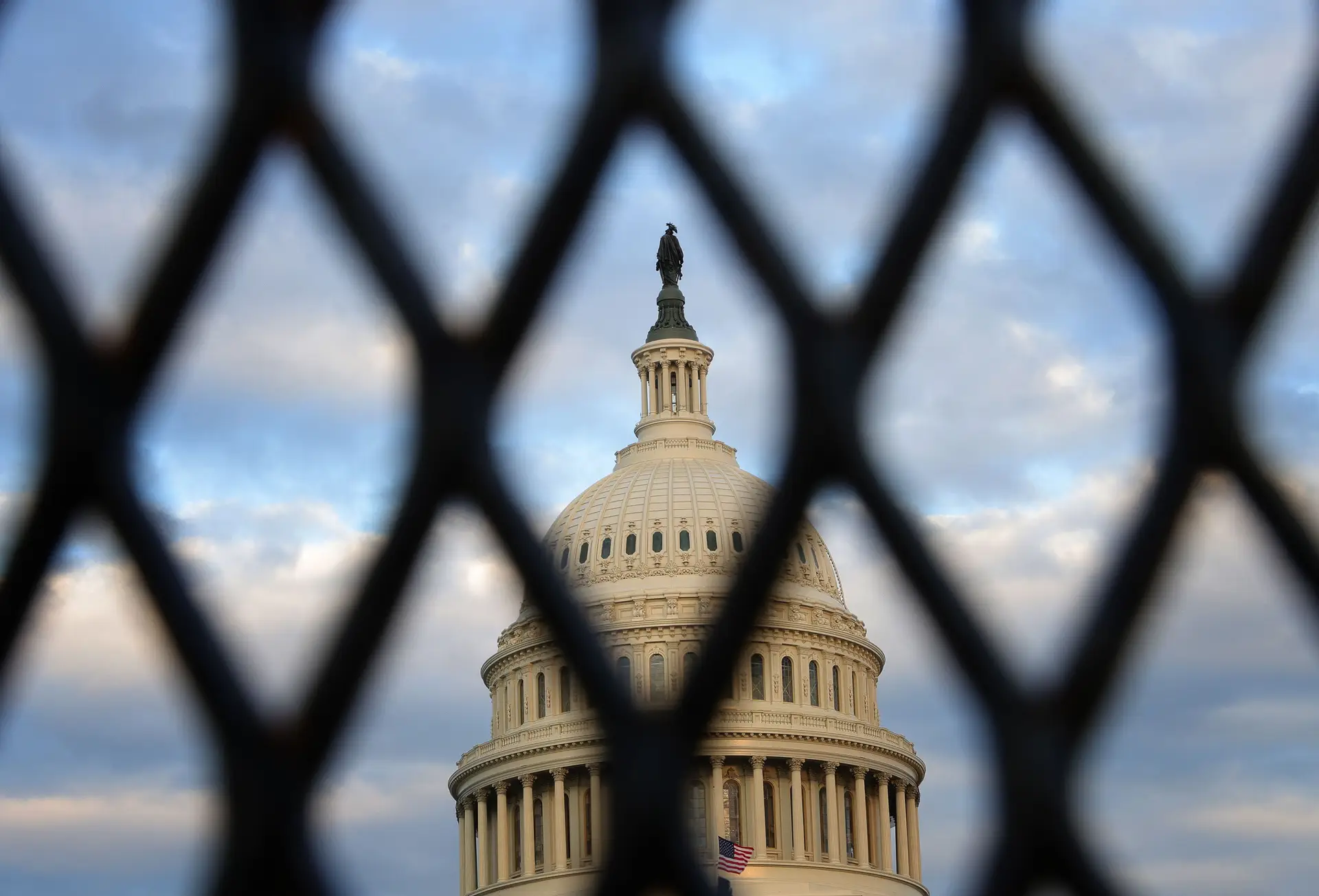 Defesa de Trump aposta tudo no argumento da liberdade de expressão. Senado votou e voltou a considerar constitucional o julgamento