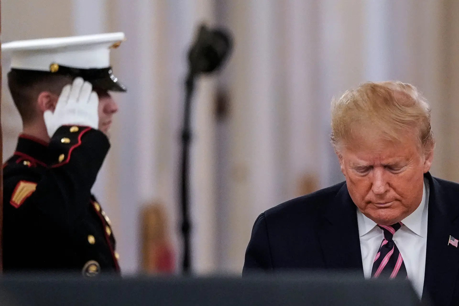 Donald Trump, o antigo comandante-em-chefe, passou a Donald Trump, o “incitador-em-chefe”