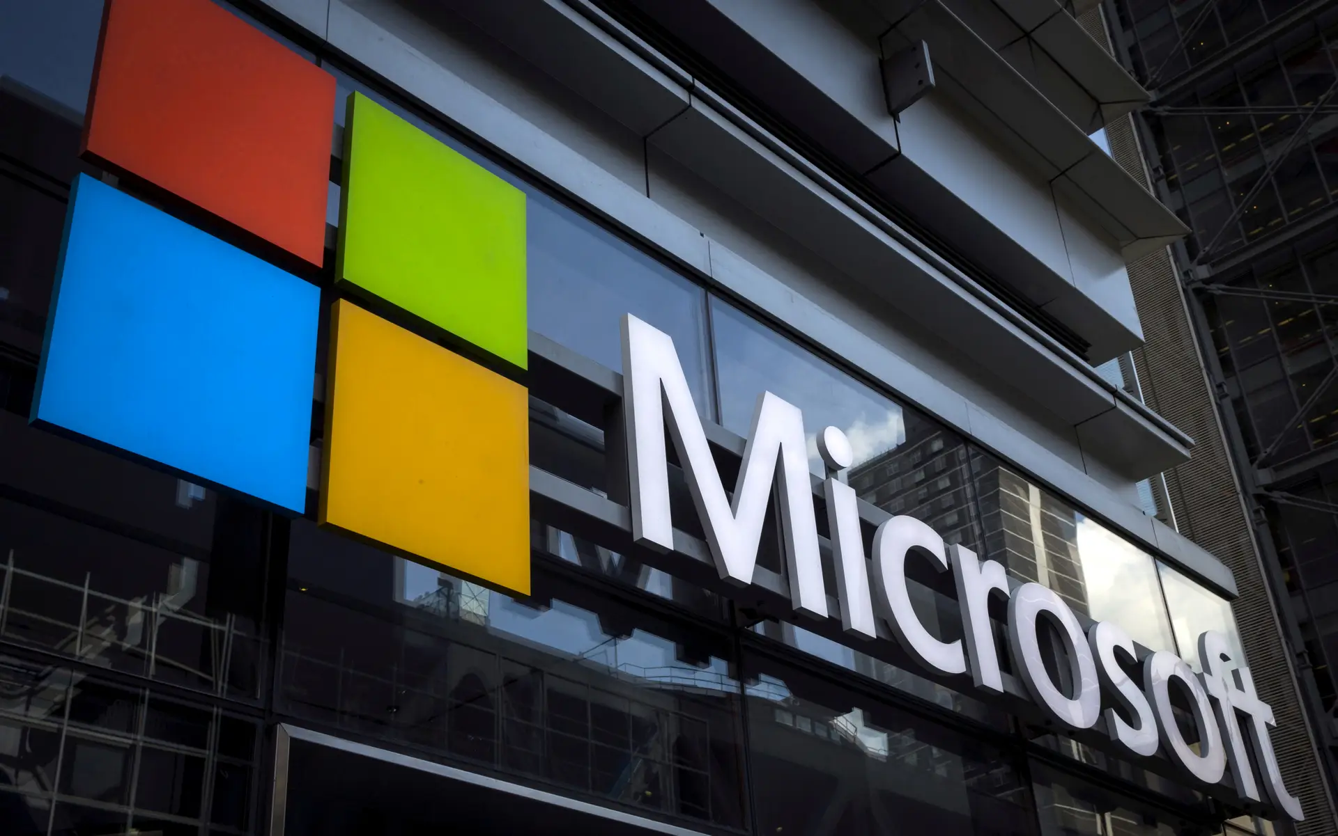 Microsoft quer inaugurar 100 lojas no Brasil até fim de 2016