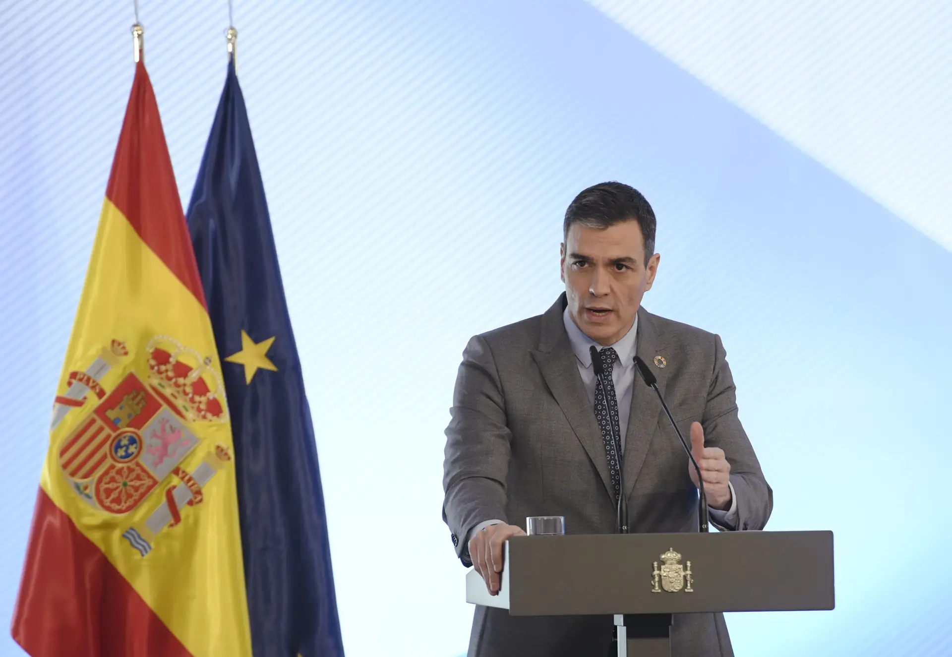 Economia espanhola com queda de 0,5% no 1.º trimestre devido à terceira vaga da pandemia