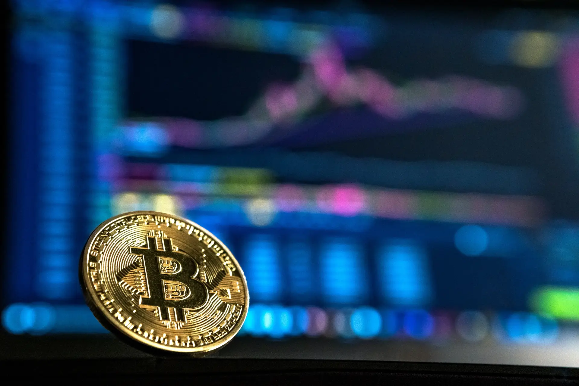 Criptomoedas perdem milhares de milhões de dólares depois de a Tesla anunciar que vai deixar de aceitar pagamentos em bitcoin
