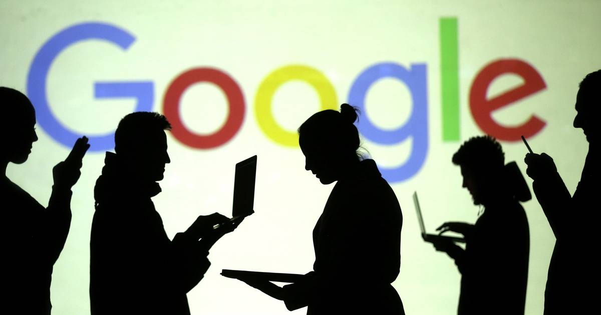 Google acusada em França de fazer resumos de notícias sem negociar: tráfego recua mais de 30%