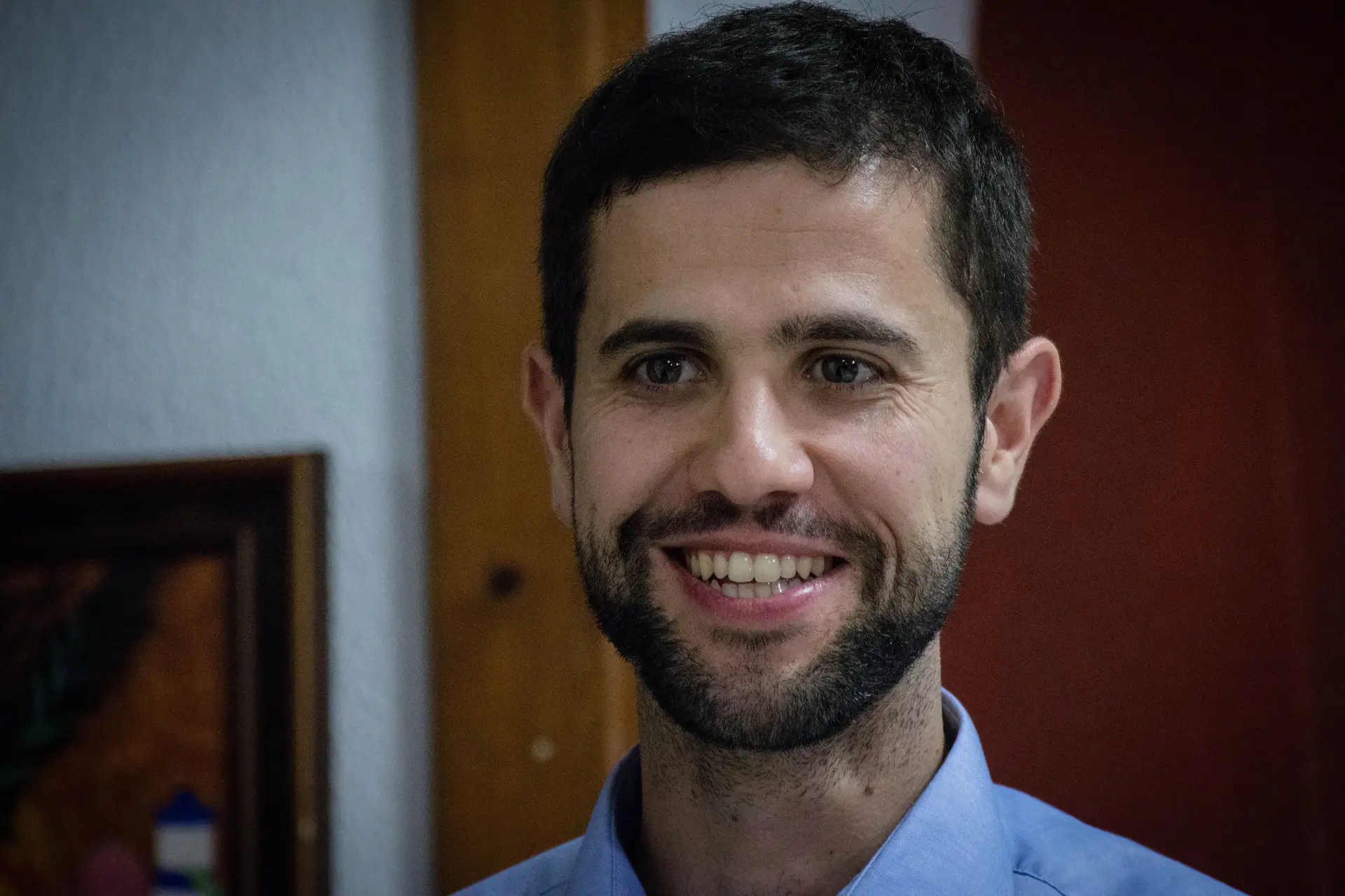 Parlamento aprova levantamento de imunidade do deputado do PSD Hugo Carneiro