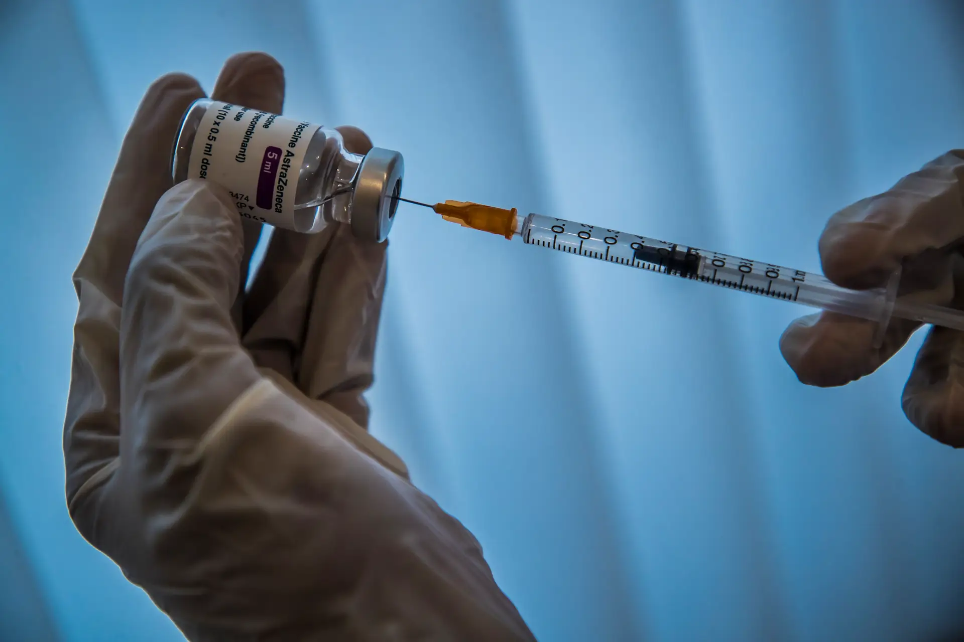 A farmacêutica Merck não disse que é mais eficaz contrair covid-19 do que  se vacinar