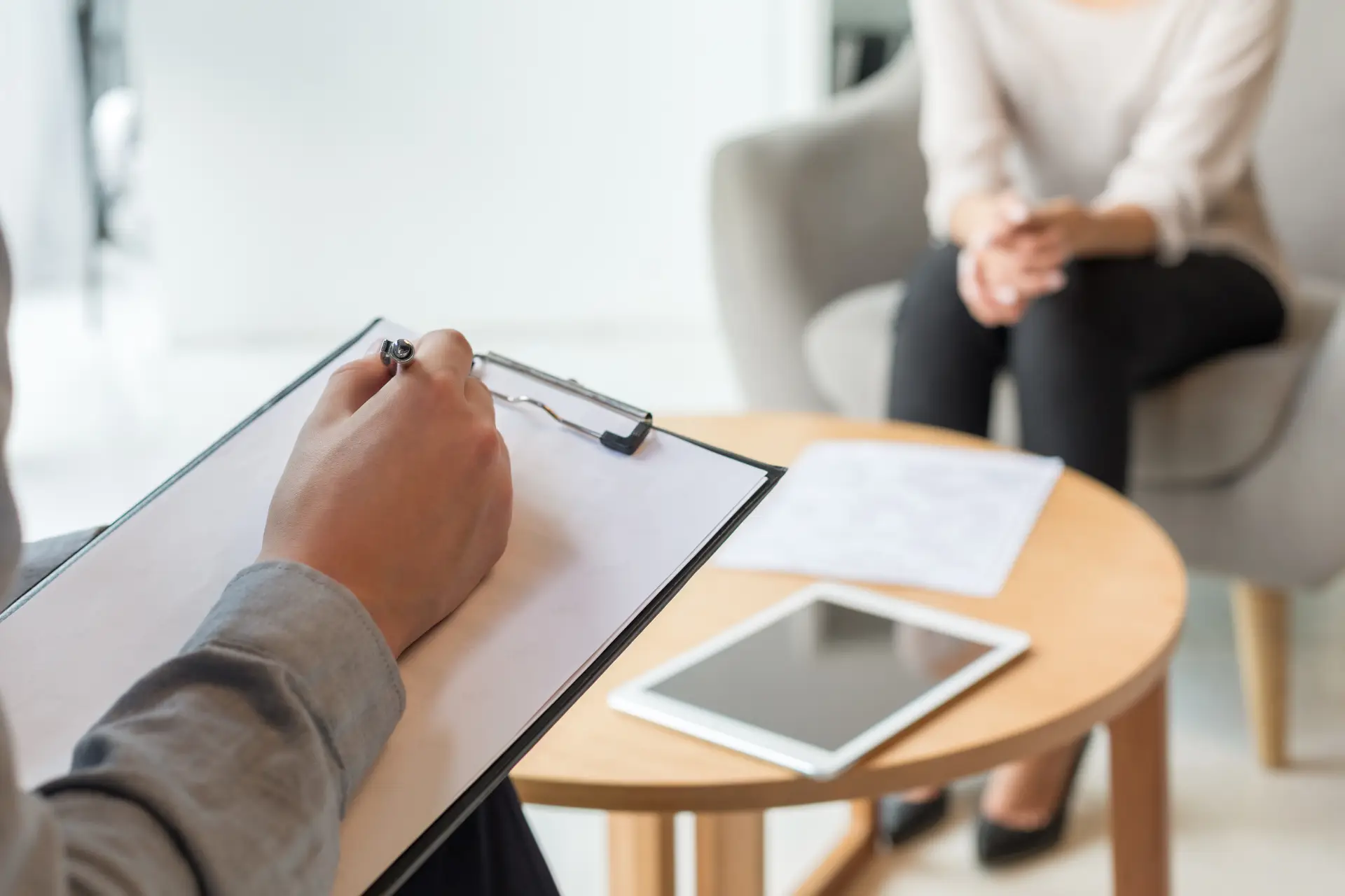 A “injustiça” salarial leva os psicólogos a abandonar o SNS: “Não há progressão de carreira”