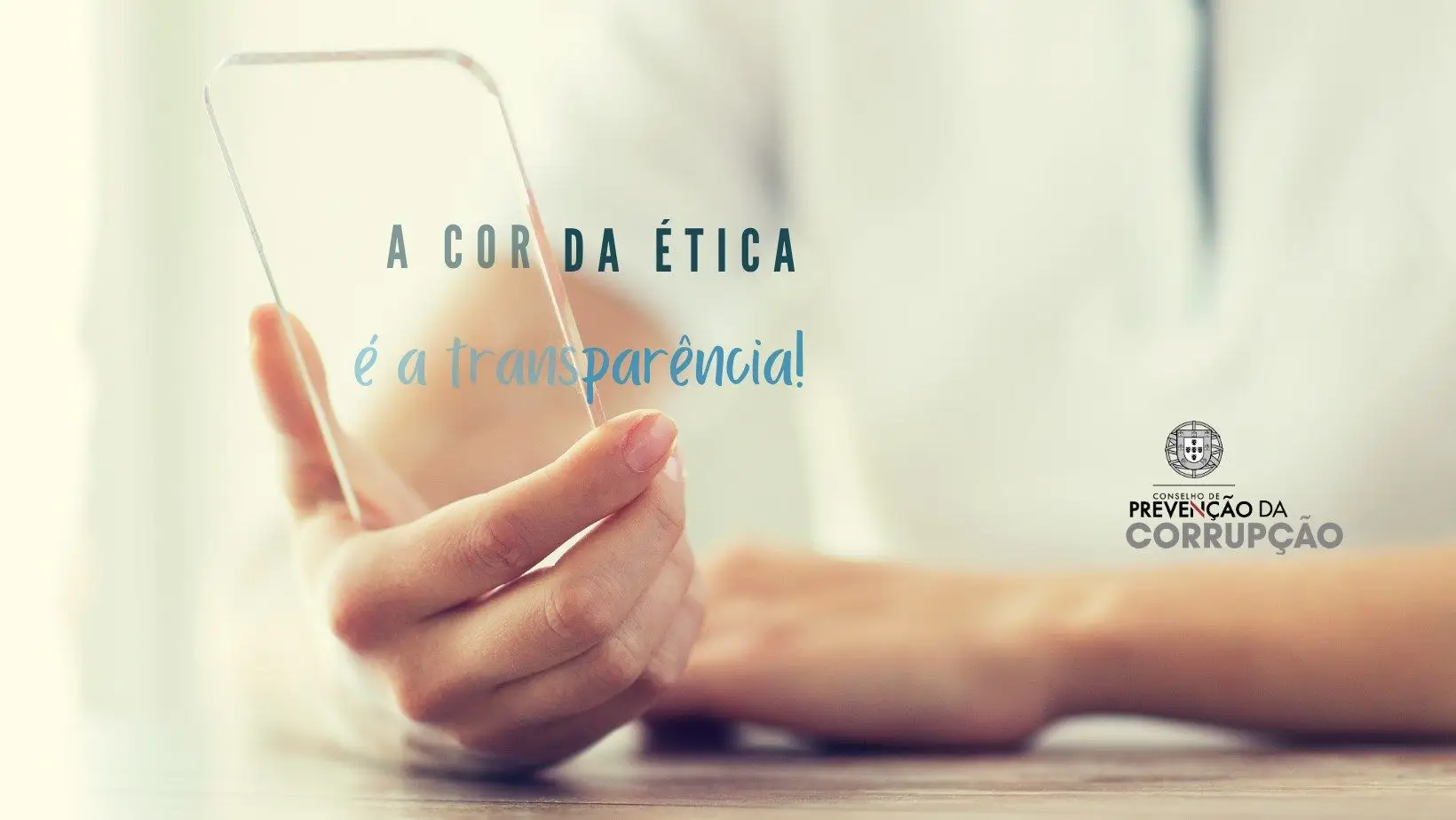 A minha cor preferida é a transparência. E a tua?