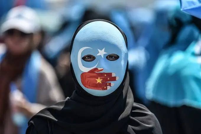 China deve permitir reunião de crianças uigures com pais exilados, defende Amnistia Internacional