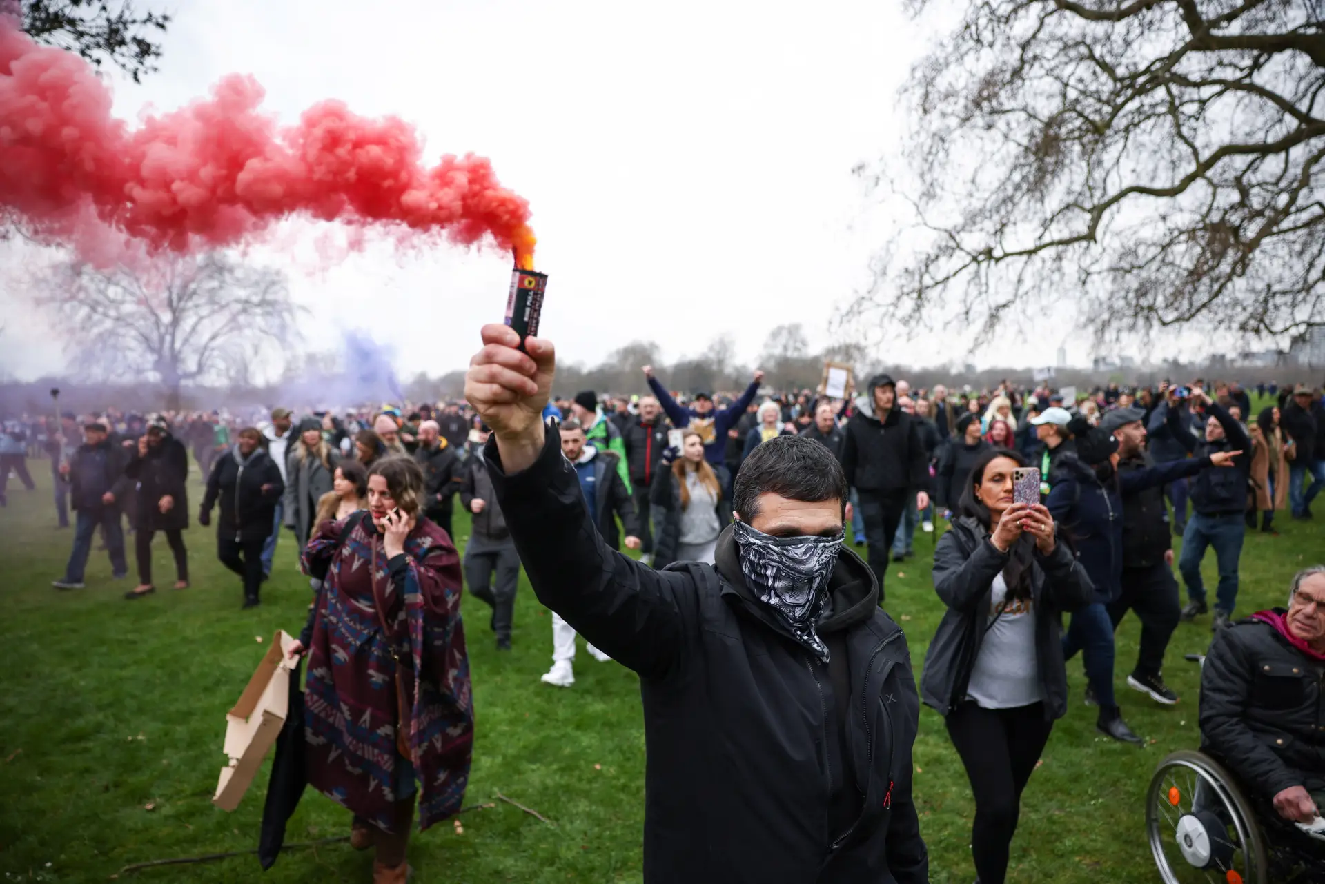 Manifestação contra o confinamento, no parque londrino de Hyde Park, em Inglaterra