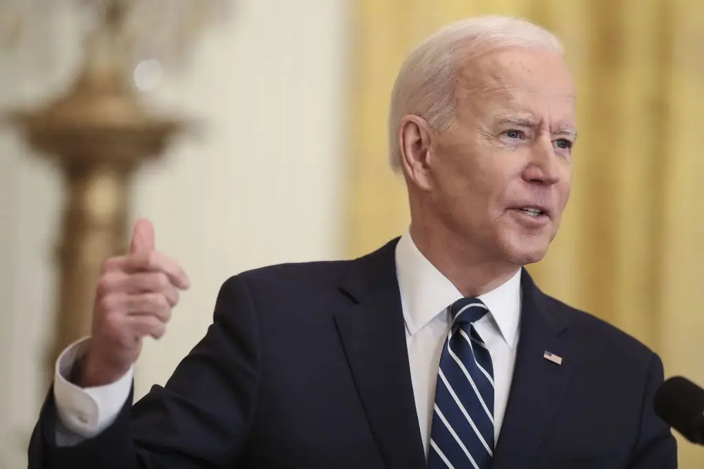 Finalmente, Joe Biden Apareceu (with A Bang!) - Expresso