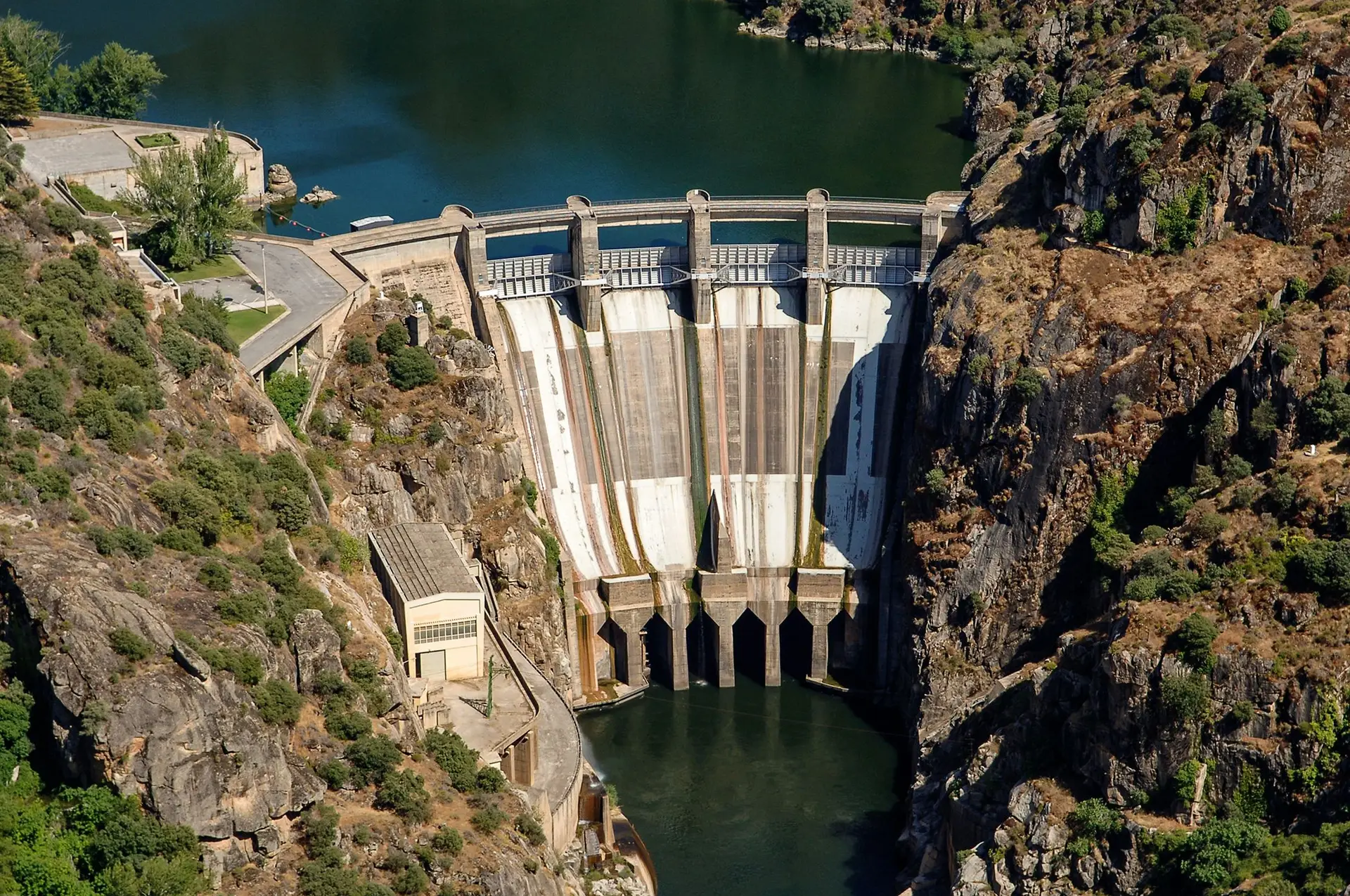 As três barragens em terras de Miranda correspondem a um terço da energia hidroelétrica produzida no país