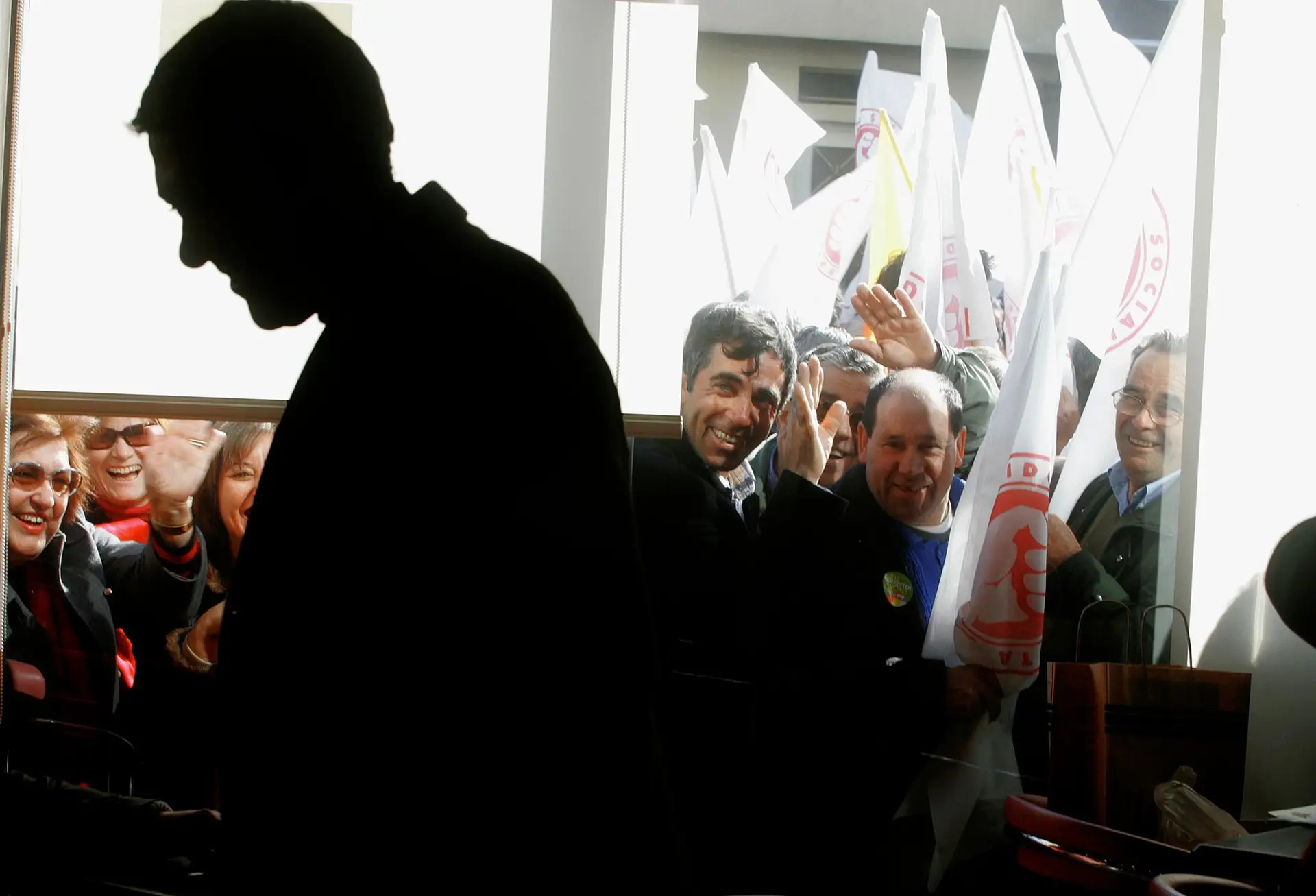 José Sócrates falou à imprensa estrangeira para dizer que o PS o queria condenado sem julgamento