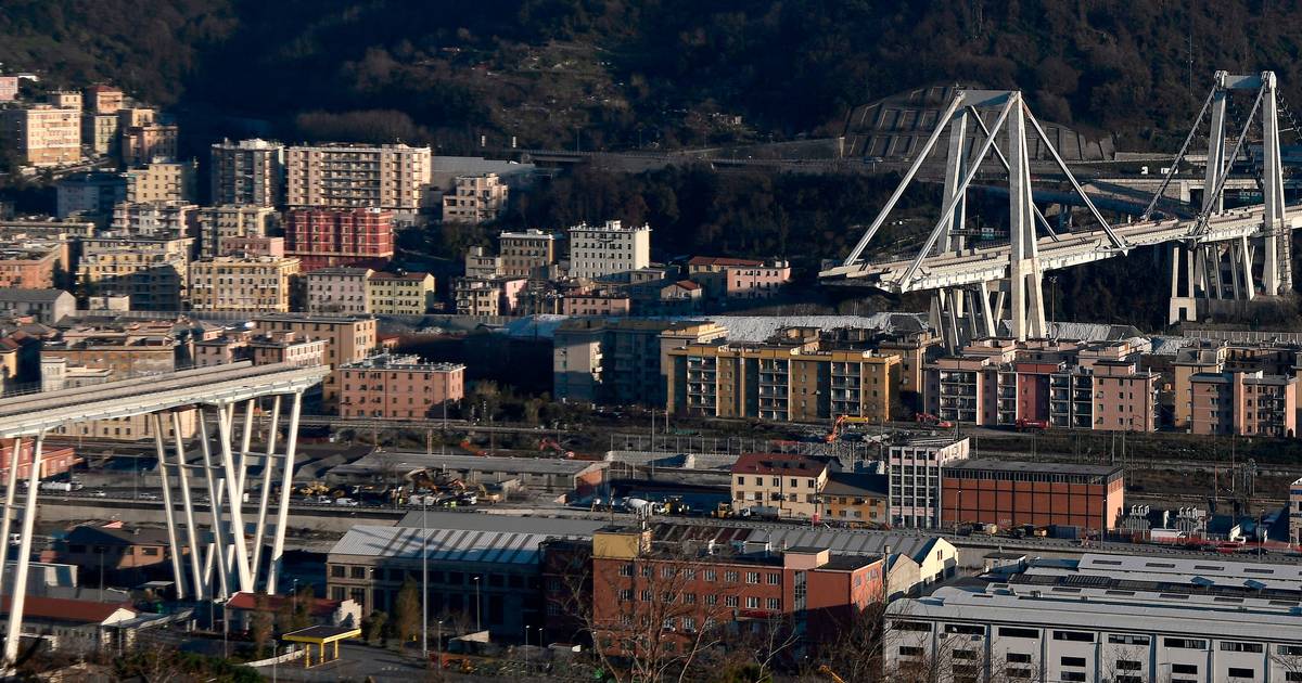 Ex-administrador das Autoestradas de Itália condenado pela tragédia da ponte de Génova