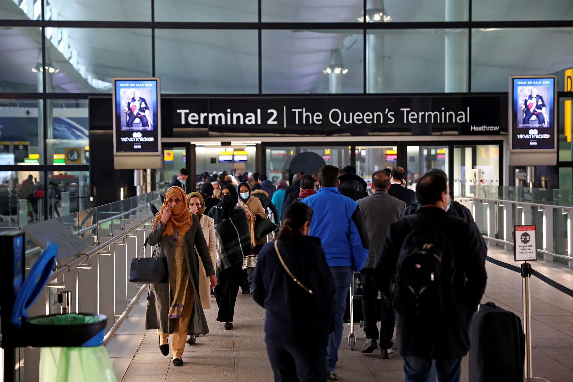 Aeroporto de Heathrow prolonga até outubro limite de passageiros