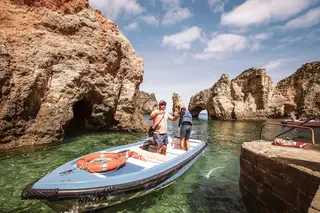 Nos vários subsectores turísticos, não só nos hotéis, "perspetivamos um crescimento de procura, sobretudo externa, para o Algarve face a 2022, e também no volume de negócios”, adianta o presidente da região de turismo
